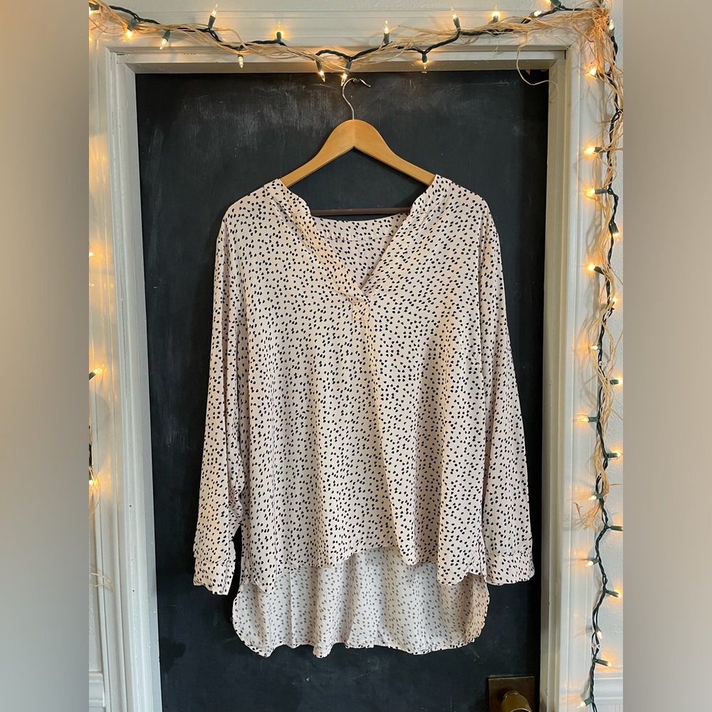 Beige Blouse, Black Hearts Print, Size 1 X
